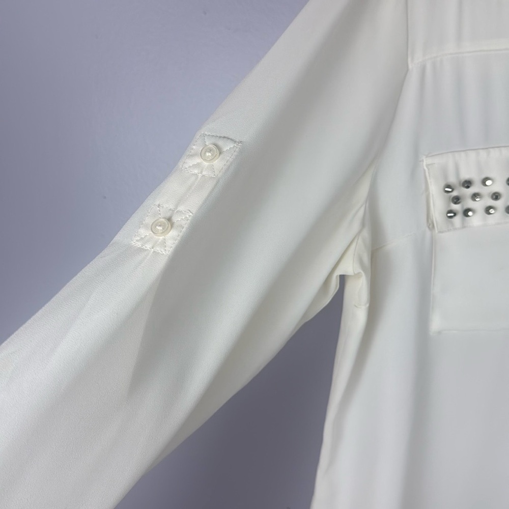 Rachel Zoe Casual White Button-Up Blouse with Metal Detail Size Large - Picture 7 of 13